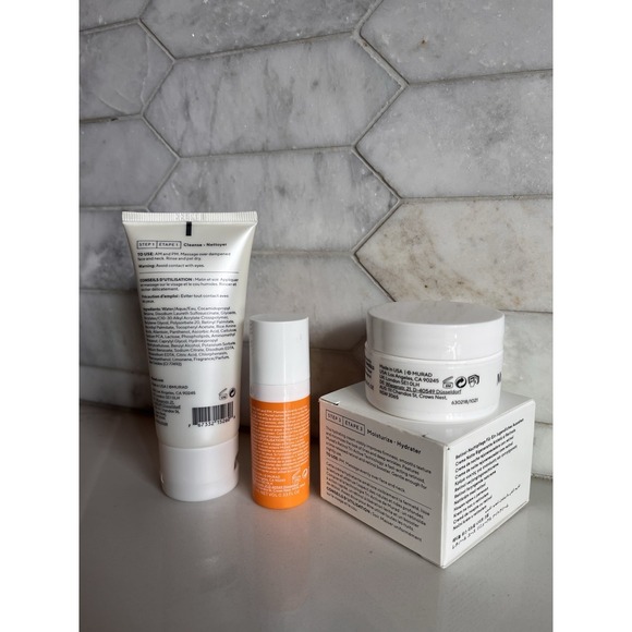 Murad Vita-C Glycolic Serum & Essential C Cleanser & Retinol Night Cream 3 Pc - Picture 2 of 2